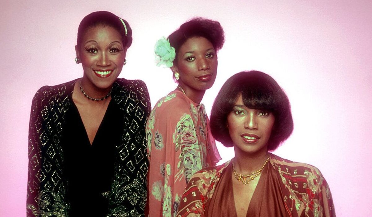 Pointer Sisters studio portrait mid