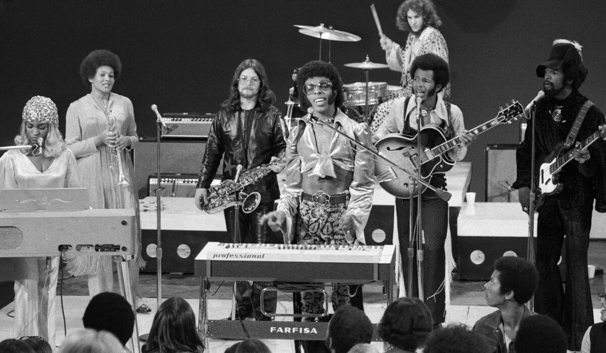 Sly & The Family Stone - Everyday people, stadium funk mid
