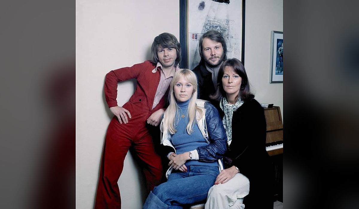 ABBA - Glitter with a fracture