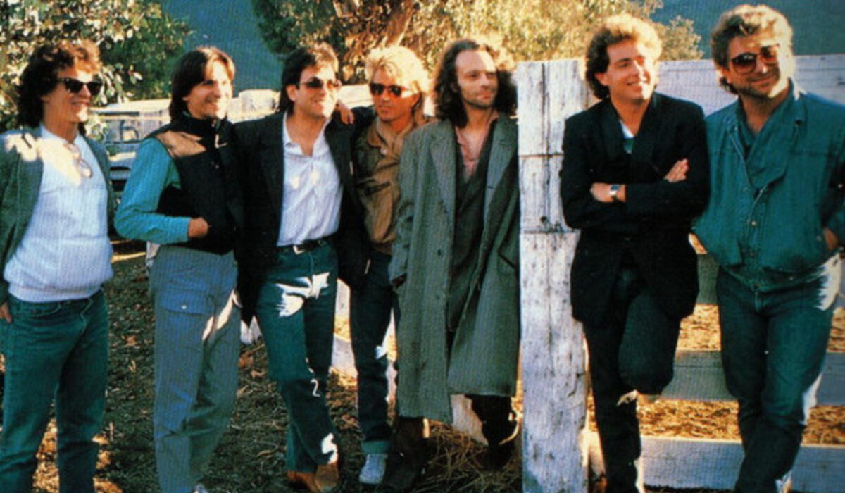 TOTO - Session kings who wrote their own radio mid