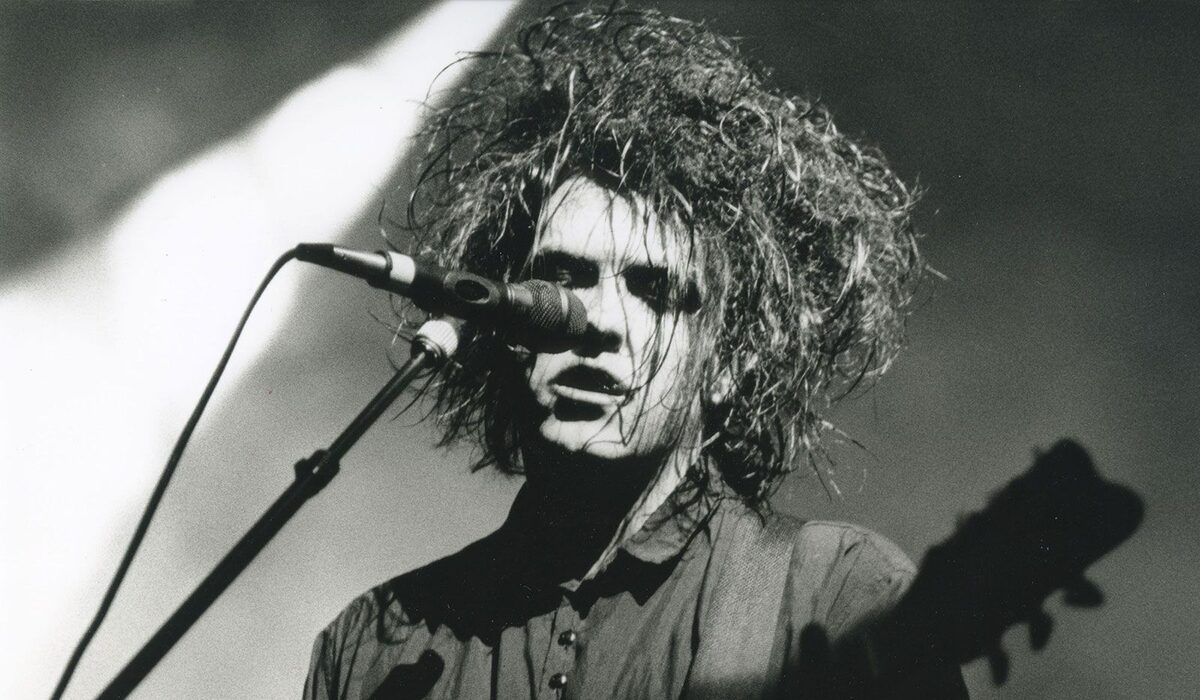 Robert Smith live mid 1980s